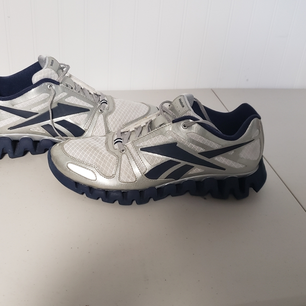 Reebok Zigs size 12